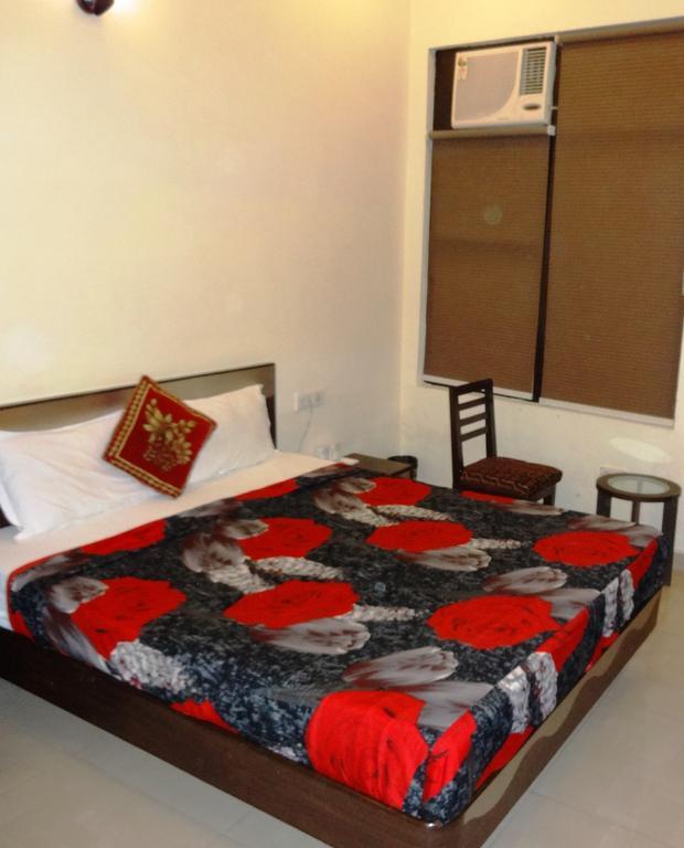 Hotel Darbar View Amritsar Bagian luar foto