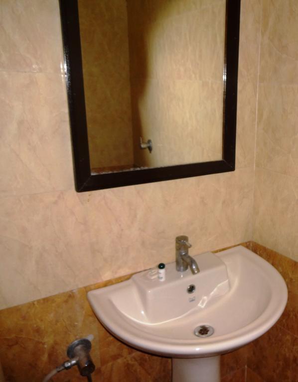 Hotel Darbar View Amritsar Bagian luar foto