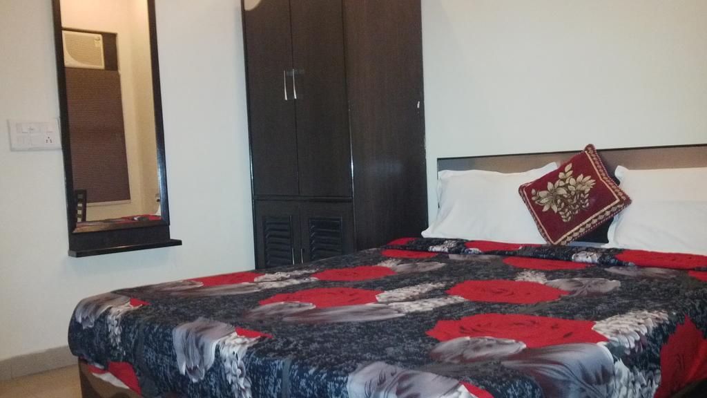 Hotel Darbar View Amritsar Bagian luar foto