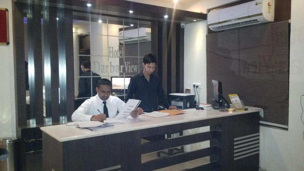 Hotel Darbar View Amritsar Bagian luar foto